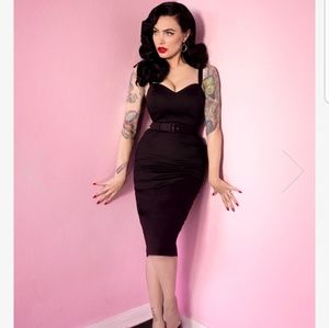 SWEETHEART WIGGLE DRESS IN RAVEN BLACK - VIXEN BY